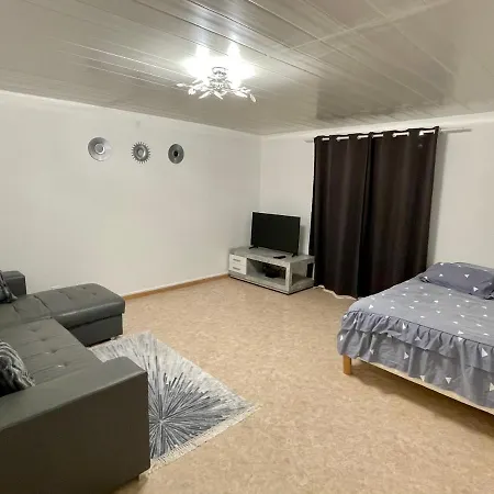 Appartement dans maison à Corbelin proche Walibi Extérieur photo