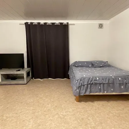 Appartement dans maison à Corbelin proche Walibi Extérieur photo